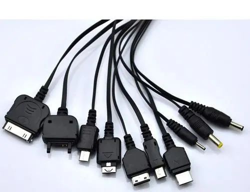 禁止套娃：手機充電線的崎嶇發展史