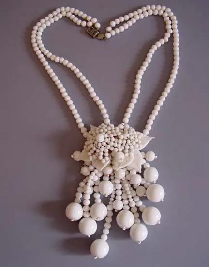 Vintage中古品牌Miriam Haskell簽名及作品欣賞 Vintage中古品牌Miriam Haskell簽名及作品欣賞