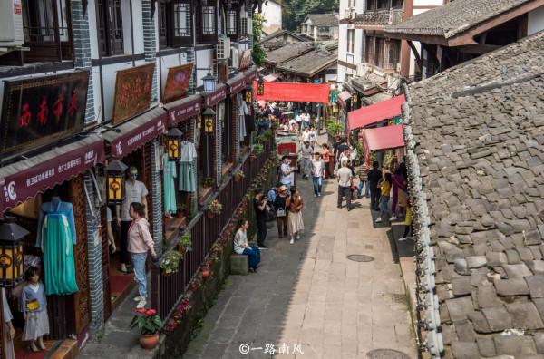 一到假期,重慶就開啟人海模式,這幾個地方到處都是人 一到假期,重慶就開啟人海模式,這幾個地方到處都是人