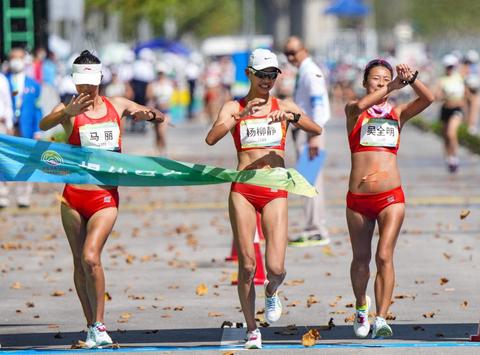 全運會-田徑：陝西隊女子20公里競走團體奪冠