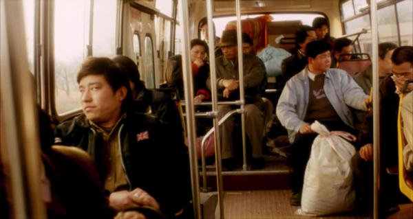 國產人性片，女司機被欺辱，全車人冷眼旁觀，這電影真諷刺