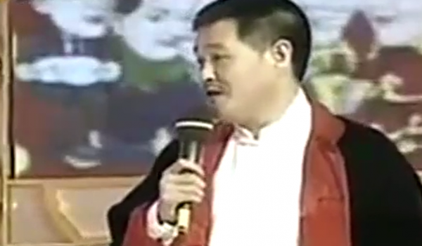 為了一個“傻子”,趙本山與央視主持人鬧翻,張小飛到底是什麼人 為了一個“傻子”,趙本山與央視主持人鬧翻,張小飛到底是什麼人