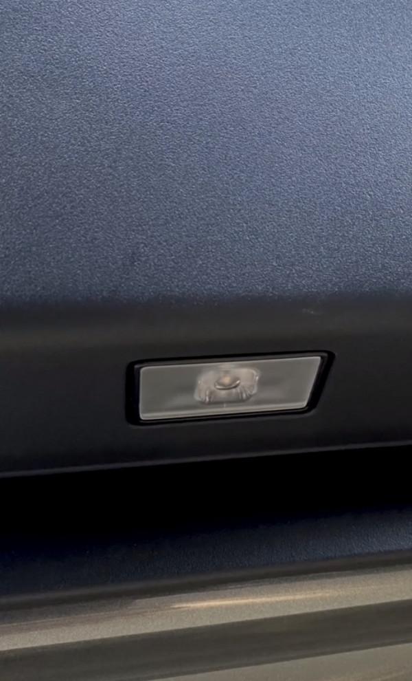 領克05的迎賓燈變暗了是怎麼回事？