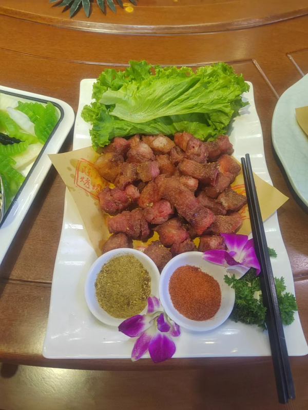 海納百川，高瞰四方，北緯37度隱藏著一座“好吃”的城市