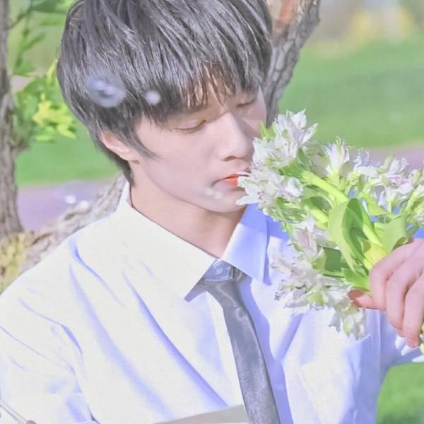 劉耀文現身重點高中上課,被網友舉報走後門,官方:未錄取 劉耀文現身重點高中上課,被網友舉報走後門,官方:未錄取