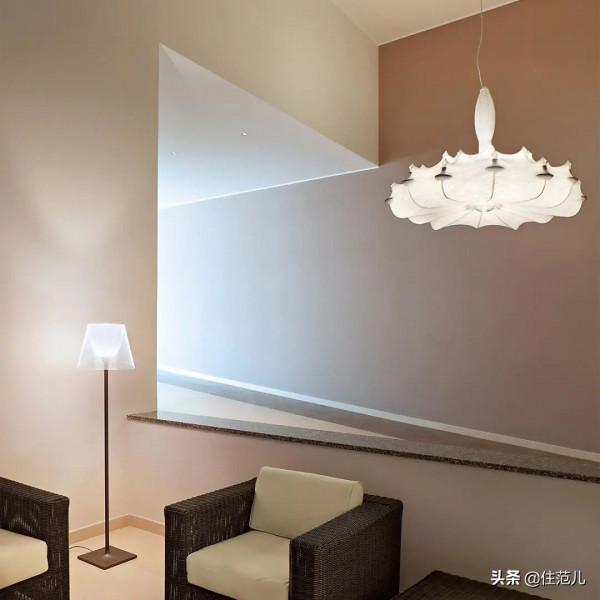 客廳顏值殺手，沙發只能排第二