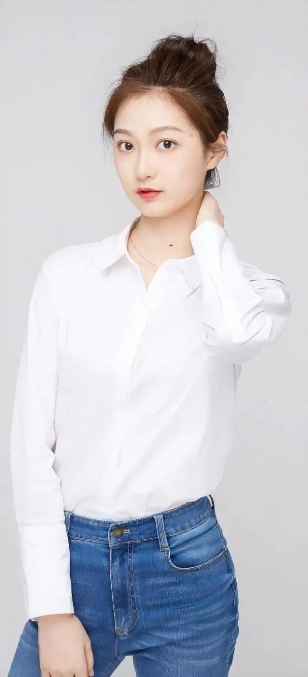 馮琳，主持界的新星