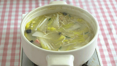 味精從清水變雞汁的神調料，到不少人口中的害人精，經歷了什麼？