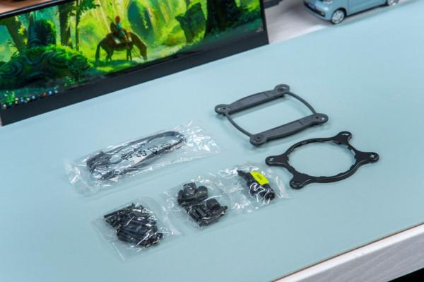 微星X570S主機板領銜，三套件助力打造開放式桌面主機