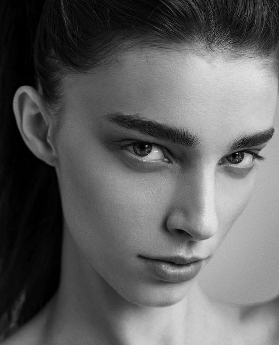 95後巴西超模素顏引熱議,被贊像古埃及美杜莎,妝前妝後反差大 95後巴西超模素顏引熱議,被贊像古埃及美杜莎,妝前妝後反差大