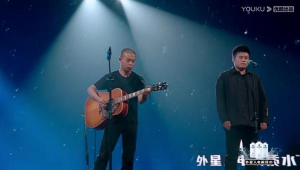 《中國潮音》首播，國朝舞臺神仙打架，驚呼：張靚穎太開放了