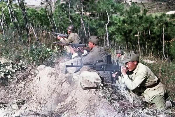 珍貴老照片，帶我們一睹1949年解放軍的真實面貌，武器是萬國牌
