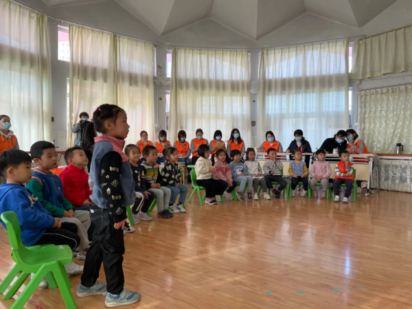 深躬將叩問，潤物怎無聲——記“相約星期二”集體教研活動