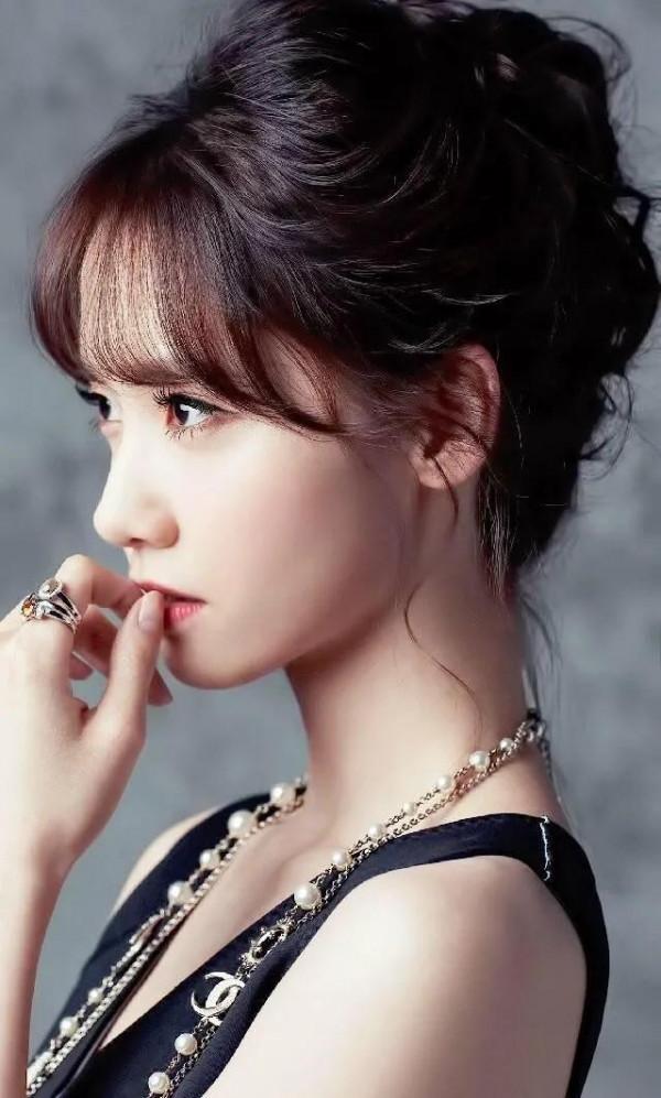 林允兒寫真集,顏值依舊線上 林允兒寫真集,顏值依舊線上