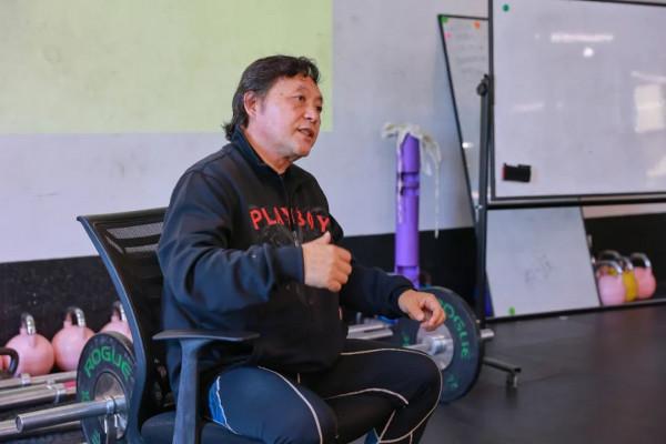 「大咖面對面」中國健美協會副主席、舉重冠軍蒞臨賽普授課