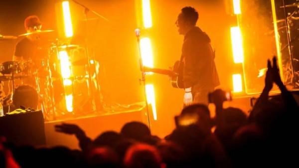 許巍：一首《執著》藏盡了不甘，52歲的他為何被稱為許少年？