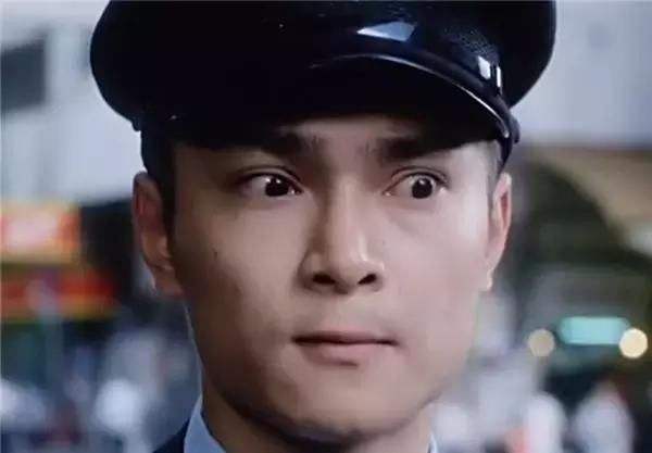 華裔警察勇鬥美國黑幫榮獲勳章,後到中國經商20多年,成績斐然 華裔警察勇鬥美國黑幫榮獲勳章,後到中國經商20多年,成績斐然