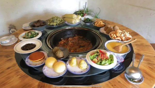 菜吧：無氮不生長,無磷難成花,無鉀不上色，無硼難坐果，缺鈣裂果