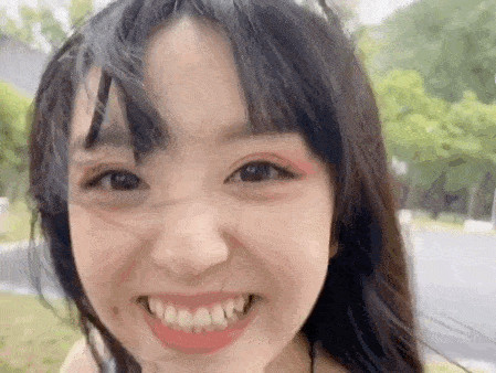 這4位女星，明明身高很高，卻長了一張“萌妹臉”！反差感太強了