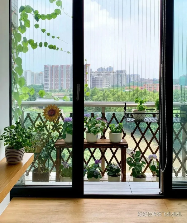 服！沒有沙發電視，60㎡住出120㎡的通透感