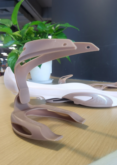 開始玩中底結構了!AG2新版本+安踏神秘籃球鞋曝光,設計太有趣了 開始玩中底結構了!AG2新版本+安踏神秘籃球鞋曝光,設計太有趣了