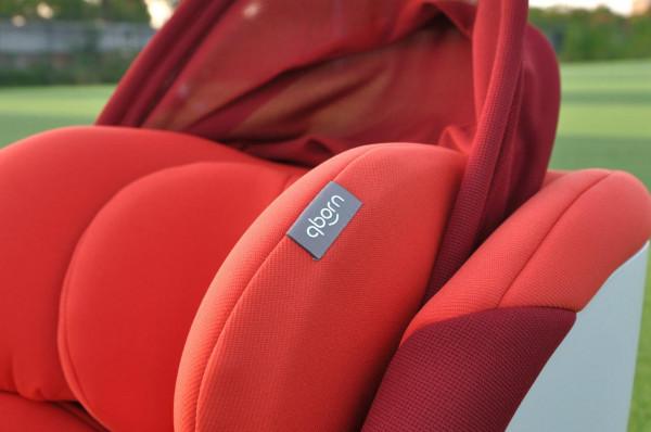 「開箱+全方位測評」上車實測 qborn 0-12歲兒童安全座椅 「開箱+全方位測評」上車實測 qborn 0-12歲兒童安全座椅