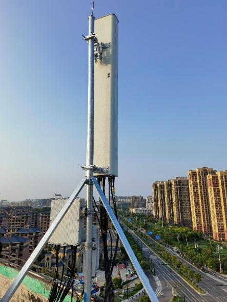 安徽電信攜手華為開展2.1G 8T8R連片商用試點，有效提升5G中頻段覆蓋效能