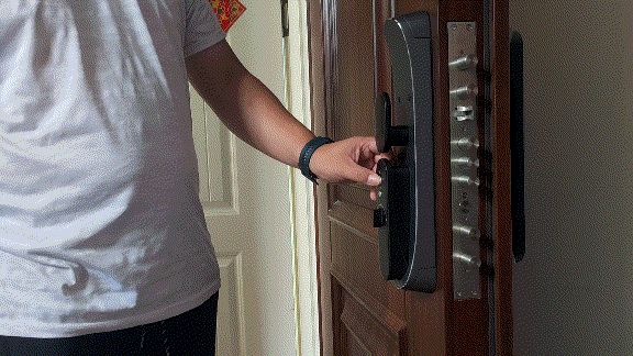 人臉開鎖體驗如何?德施曼月光寶盒Q8FPro3D人臉智慧影片鎖體驗 人臉開鎖體驗如何?德施曼月光寶盒Q8FPro3D人臉智慧影片鎖體驗