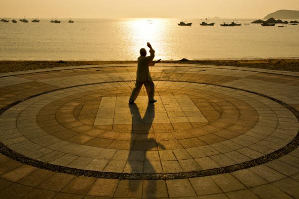 霜降時節溫度驟降,手腳冰涼如何保養?告訴你兩種辦法 霜降時節溫度驟降,手腳冰涼如何保養?告訴你兩種辦法