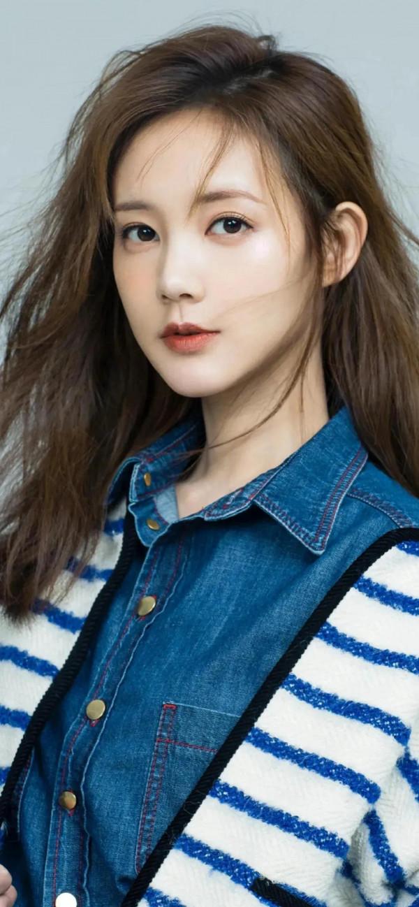 李一桐 全面屏桌布