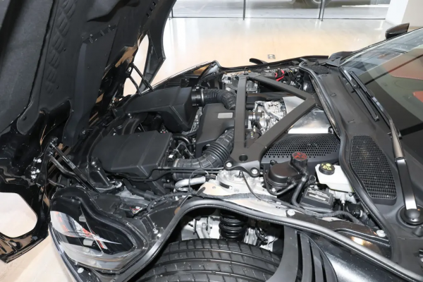 阿斯頓&CenterDot;馬丁DB11配置解讀，高顏值和效能的完美契合