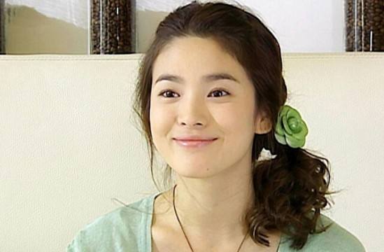 父母離婚、15歲出道都沒放棄，卻因戀愛遍體鱗傷，宋慧喬還是輸了