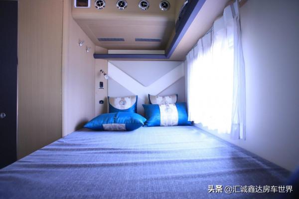 ​老少皆宜的高顏值酒店型瑞弗房車!5座5臥佈局,還帶雙發電機 ​老少皆宜的高顏值酒店型瑞弗房車!5座5臥佈局,還帶雙發電機