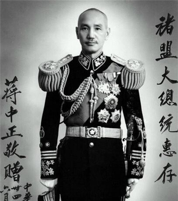 民國第一狂人劉文典,蔣介石打他兩耳光,他一腳踢在老蔣的肚子上 民國第一狂人劉文典,蔣介石打他兩耳光,他一腳踢在老蔣的肚子上