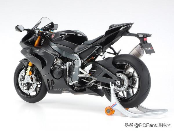 Tamiya Honda CBR1000RR-R FIREBLADE SP 靜態模型