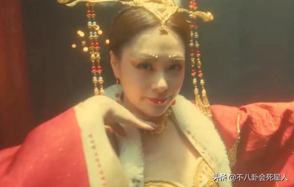 女星步入中年的尷尬,眼凸,法令紋,發福,臉僵,女神顏值不再 女星步入中年的尷尬,眼凸,法令紋,發福,臉僵,女神顏值不再