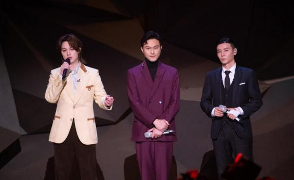 《披荊斬棘的哥哥》:張晉拿到“雙第一”,不是因為他“撞玻璃” 《披荊斬棘的哥哥》:張晉拿到“雙第一”,不是因為他“撞玻璃”