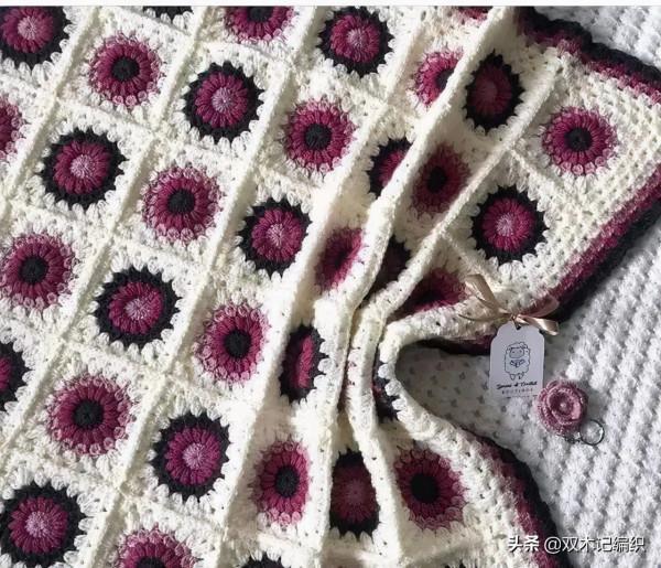 推薦一些彩色手工毯子的作品，希望這些五顏六色給你帶來好心情