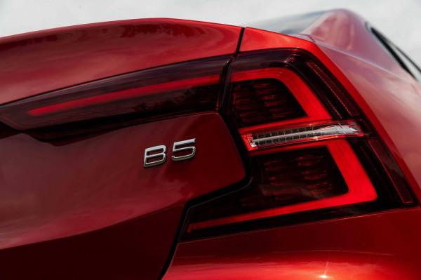 北歐豪華的效能一面,賽道試駕沃爾沃新款S60 北歐豪華的效能一面,賽道試駕沃爾沃新款S60