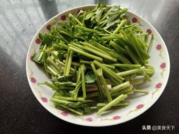 香乾像我這樣炒，兩碗米飯都不夠吃