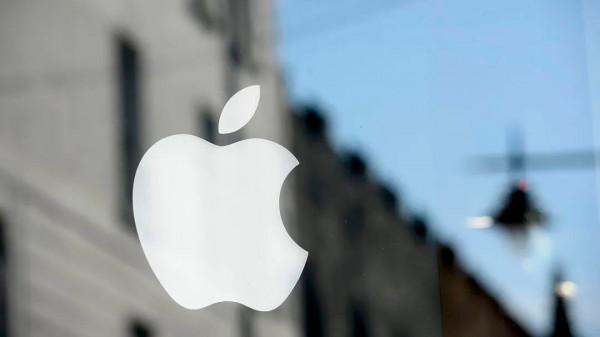 新MacBook Pro這是怎麼了？繼MagSafe介面後，SD卡槽也翻車了