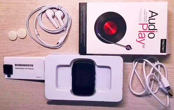 在2021年體驗一款全面屏MP4，設計很老套，這個舊功能有新玩法