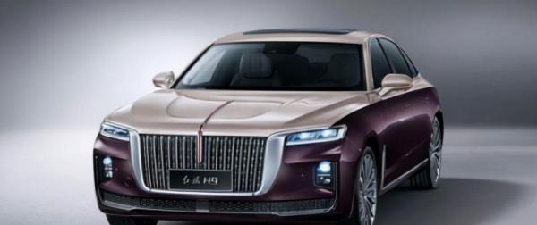 “家國情懷”點亮民族之光，領頭換紅旗座駕的王健林目光長遠