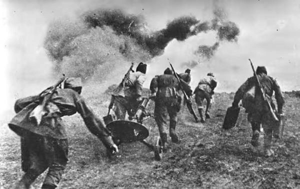 他曾任北京軍區司令，61歲上將，毛主席贊他標準的軍人，今年89歲