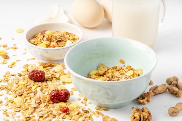 想長高？別隻知道補鈣，這5種營養素，都是骨骼生長的必需品