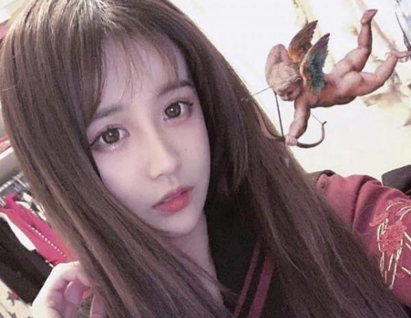 中央電視臺點名批評的八位熱門網路主播粗俗不堪，不值得同情