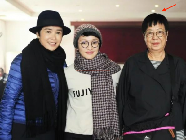 “圈中大姐大”和小鮮肉的瓜