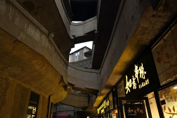 上海一個陰森的地方,曾是遠東最大屠宰場,瞬間感覺陰冷潮溼 上海一個陰森的地方,曾是遠東最大屠宰場,瞬間感覺陰冷潮溼