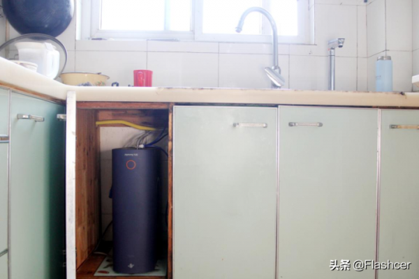 九陽熱小淨淨水器，航天品質淨化加熱二合一，喝熱水不等待還省錢