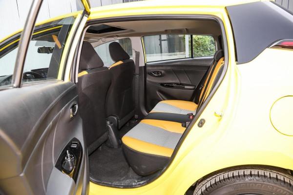 百公里油耗5升，外觀時尚，通勤代步首選，體驗豐田威馳FS